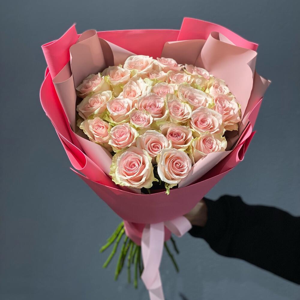 25 Pink Roses Bouqet