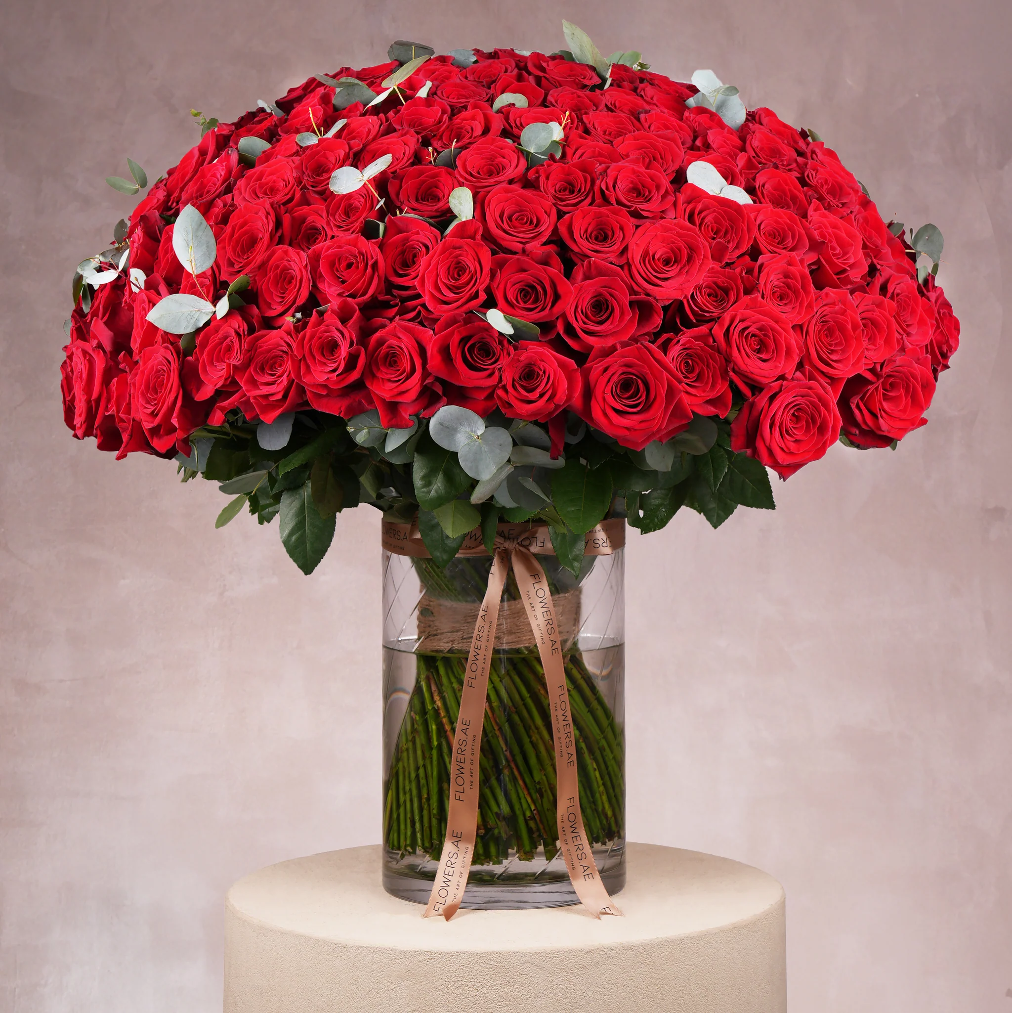 201 Red Roses Vase