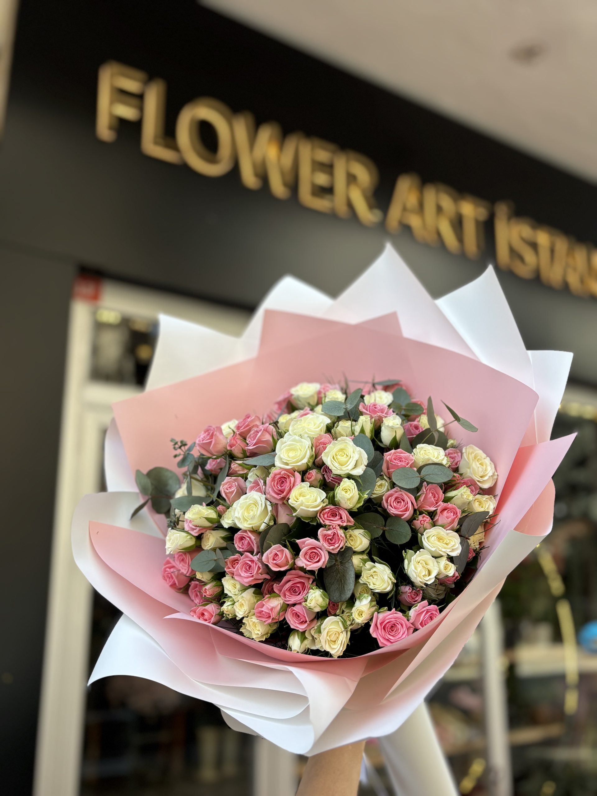 Soft Harmony Spray Roses
