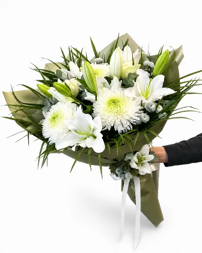 Pearl Serenity Bouquet
